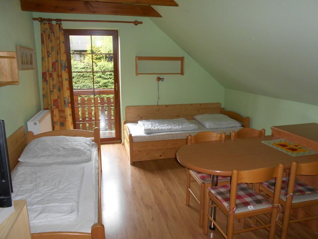 Apartmany Base Camp Železná Ruda Exterior foto